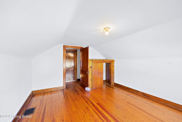 3235 Taylor Blvd, Louisville, KY 40215