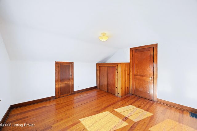 3235 Taylor Blvd, Louisville, KY 40215