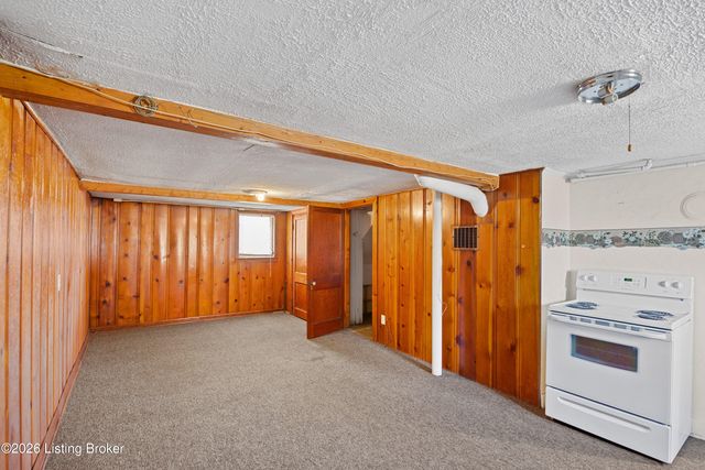 3235 Taylor Blvd, Louisville, KY 40215