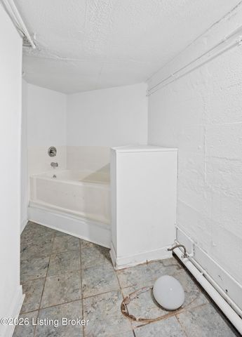 3235 Taylor Blvd, Louisville, KY 40215