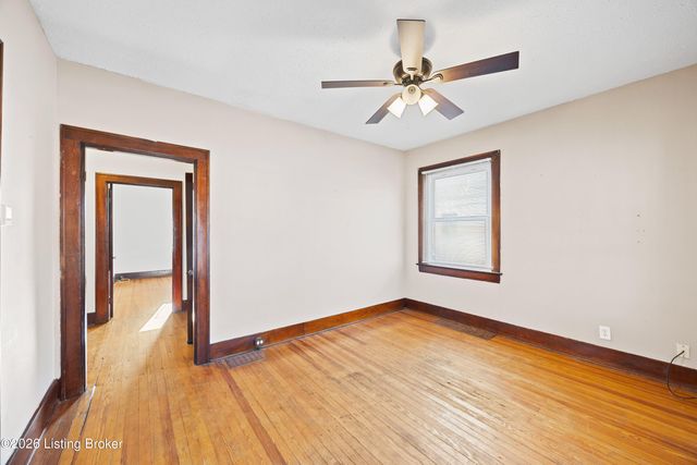 3235 Taylor Blvd, Louisville, KY 40215