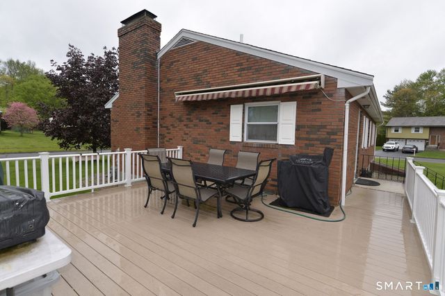 8 Dean Drive, Newington, CT 06111