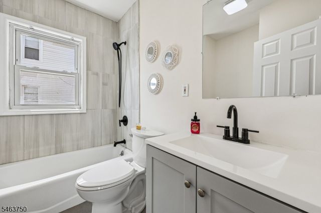 21 East 5Th St, Clifton City, NJ 07011