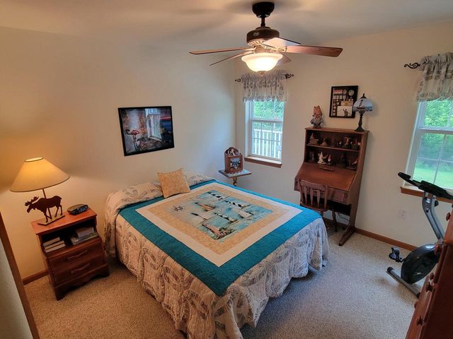N57W24144 N Sycamore CIRCLE, Sussex, WI 53089