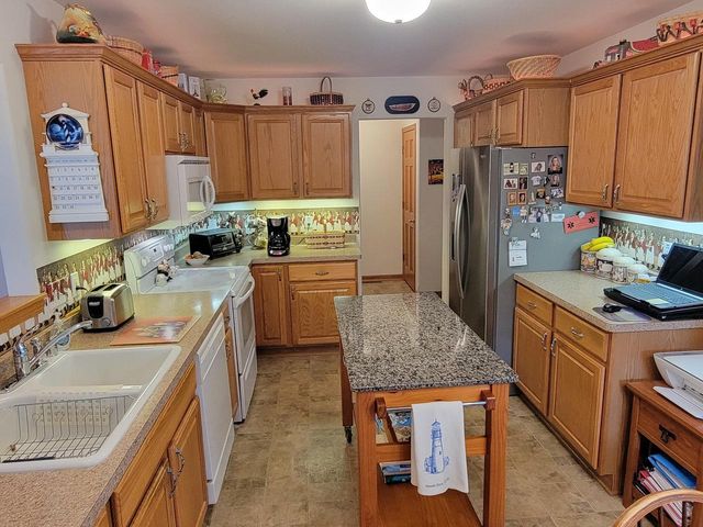N57W24144 N Sycamore CIRCLE, Sussex, WI 53089