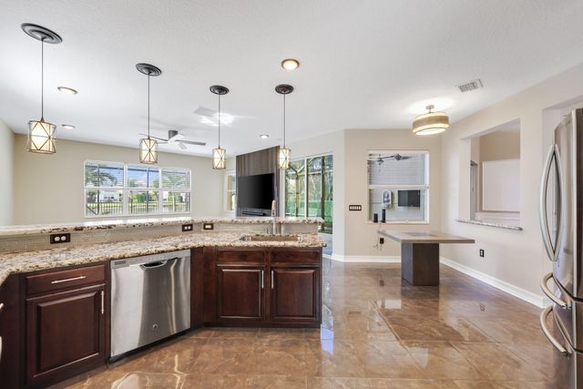8160 CANTABRIA FALLS Drive, Boynton Beach, FL 33473