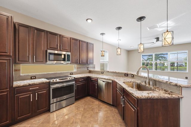 8160 CANTABRIA FALLS Drive, Boynton Beach, FL 33473