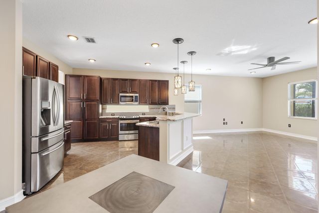 8160 CANTABRIA FALLS Drive, Boynton Beach, FL 33473