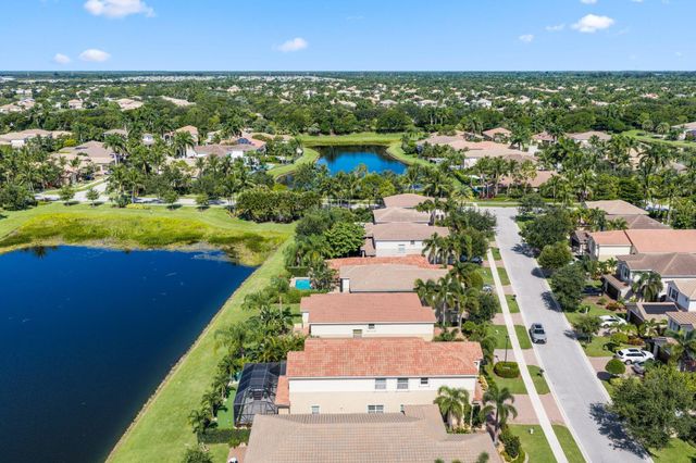 8160 CANTABRIA FALLS Drive, Boynton Beach, FL 33473
