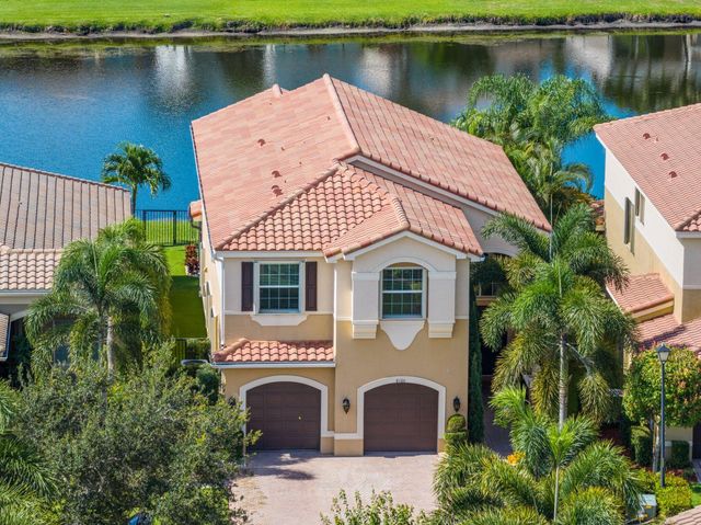 8160 CANTABRIA FALLS Drive, Boynton Beach, FL 33473