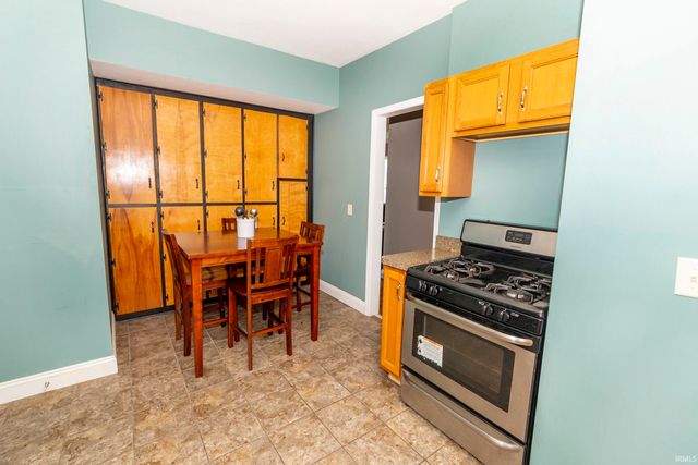 224 2nd N. St, Elkhart, IN 46516