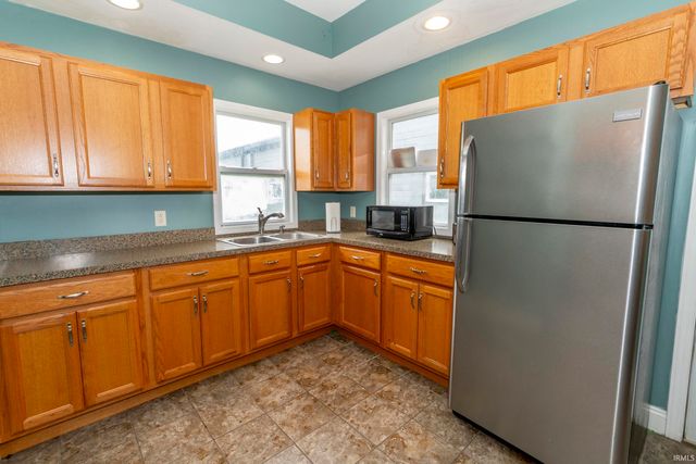 224 2nd N. St, Elkhart, IN 46516
