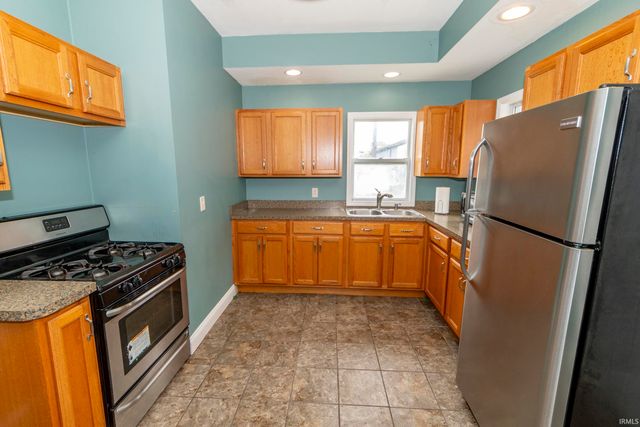 224 2nd N. St, Elkhart, IN 46516