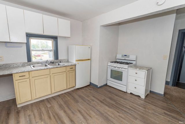 224 2nd N. St, Elkhart, IN 46516