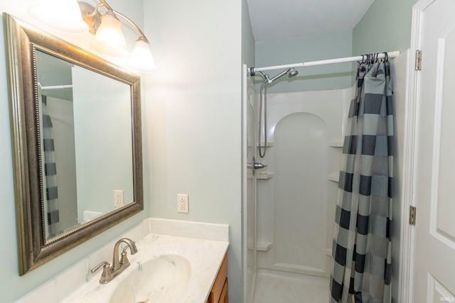 224 2nd N. St, Elkhart, IN 46516