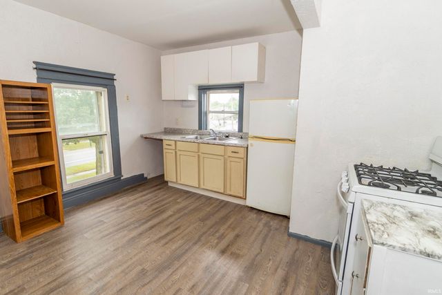 224 2nd N. St, Elkhart, IN 46516
