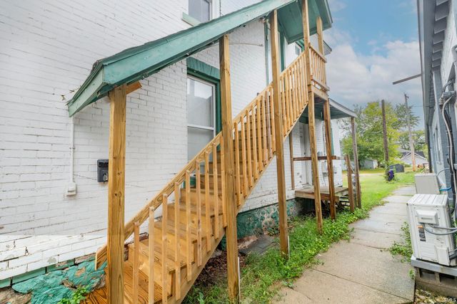 224 2nd N. St, Elkhart, IN 46516