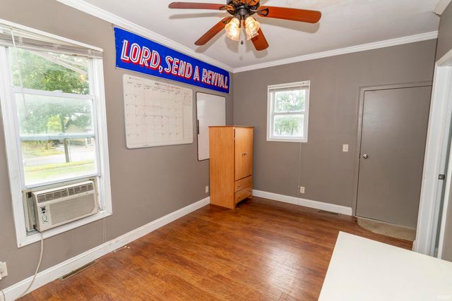 224 2nd N. St, Elkhart, IN 46516