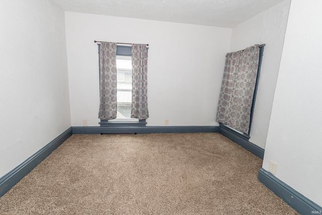 224 2nd N. St, Elkhart, IN 46516