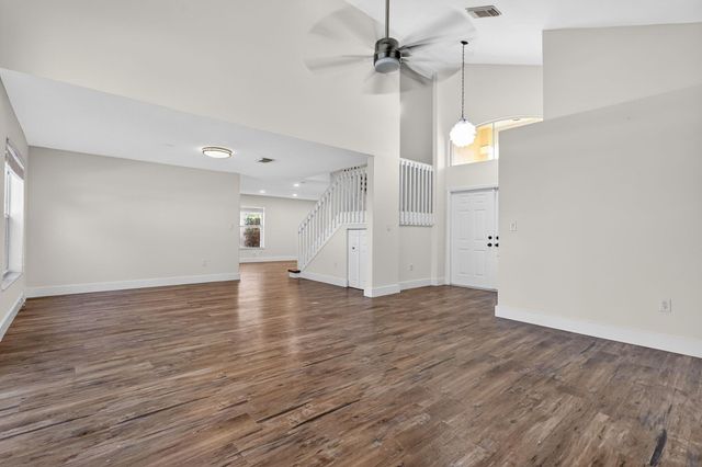 2450 NW 186th Avenue, Pembroke Pines, FL 33029