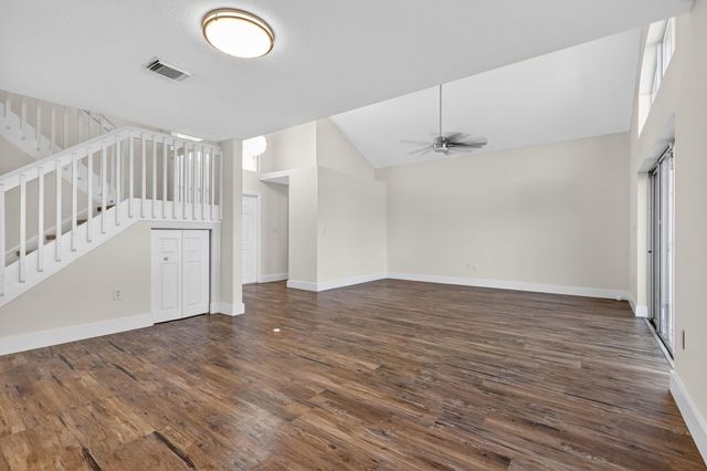 2450 NW 186th Avenue, Pembroke Pines, FL 33029