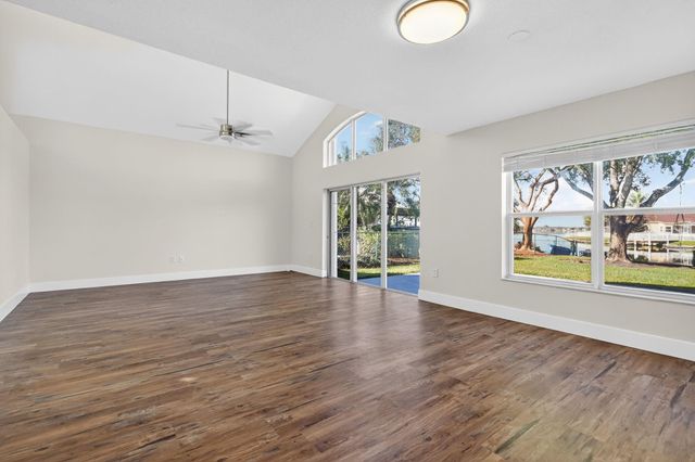 2450 NW 186th Avenue, Pembroke Pines, FL 33029