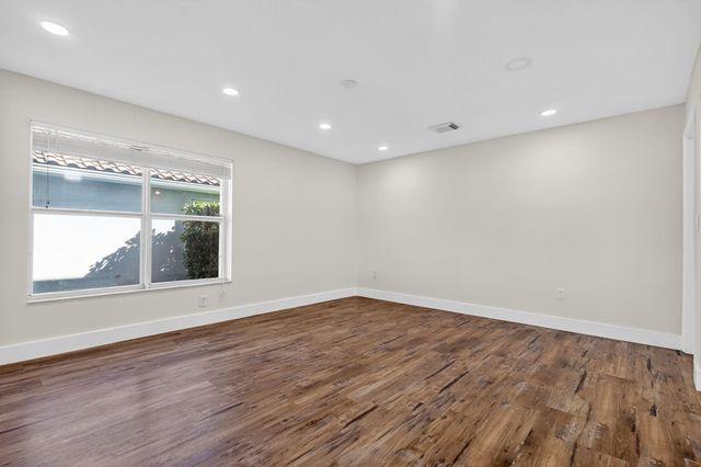 2450 NW 186th Avenue, Pembroke Pines, FL 33029