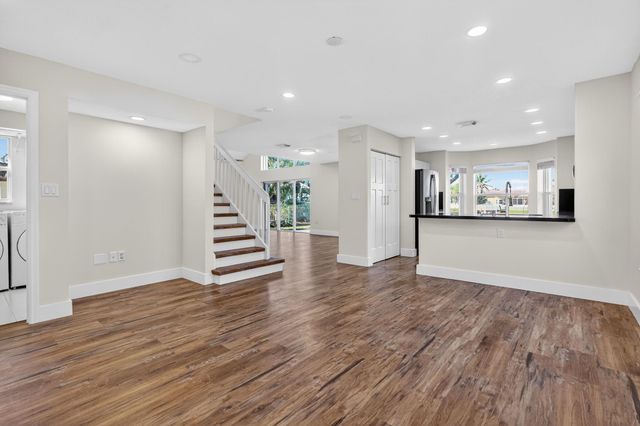 2450 NW 186th Avenue, Pembroke Pines, FL 33029