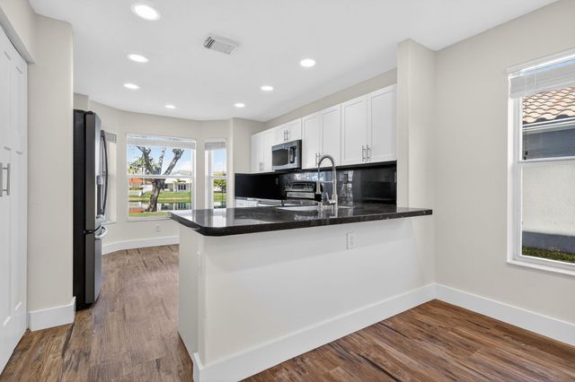 2450 NW 186th Avenue, Pembroke Pines, FL 33029