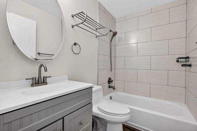 2450 NW 186th Avenue, Pembroke Pines, FL 33029