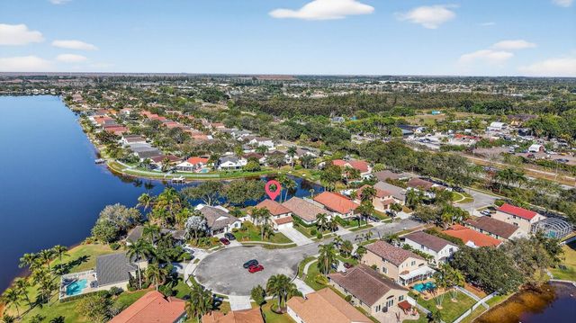 2450 NW 186th Avenue, Pembroke Pines, FL 33029