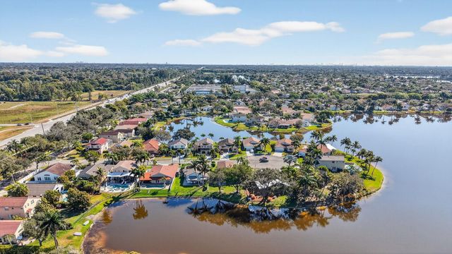 2450 NW 186th Avenue, Pembroke Pines, FL 33029