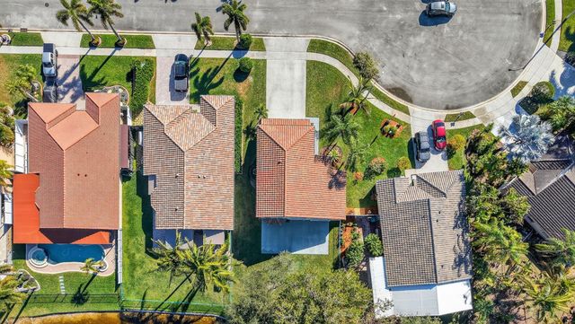 2450 NW 186th Avenue, Pembroke Pines, FL 33029