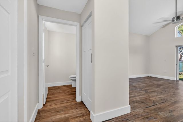 2450 NW 186th Avenue, Pembroke Pines, FL 33029