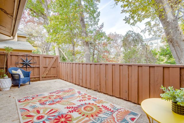 5714 Cedar Creek Drive, Benbrook, TX 76109