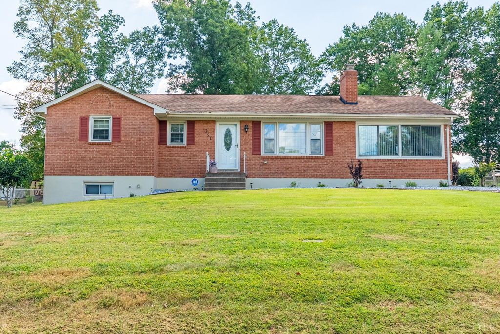 251 Independence Circle, Forest, VA 24551