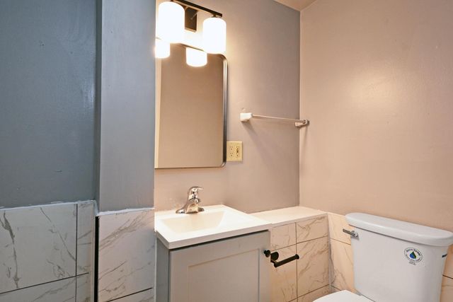 7500 Janell Avenue N, Brooklyn Park, MN 55428