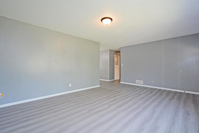 7500 Janell Avenue N, Brooklyn Park, MN 55428