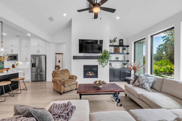 15647 Audubon Park Drive, Magnolia, TX 77354