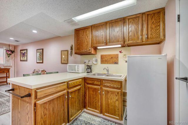 15681 E Jefferson Avenue, Aurora, CO 80013