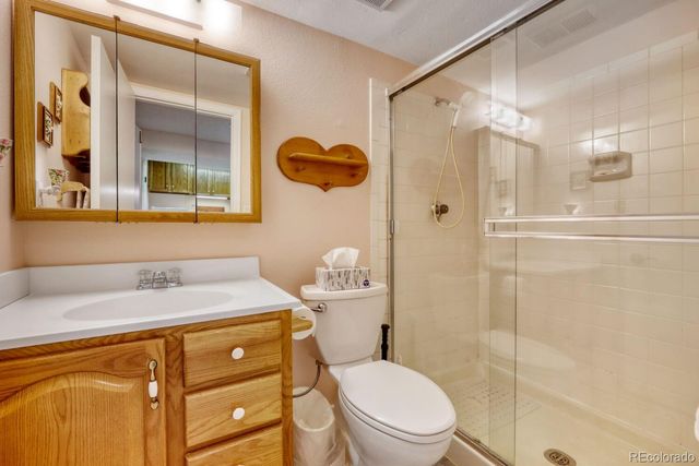 15681 E Jefferson Avenue, Aurora, CO 80013