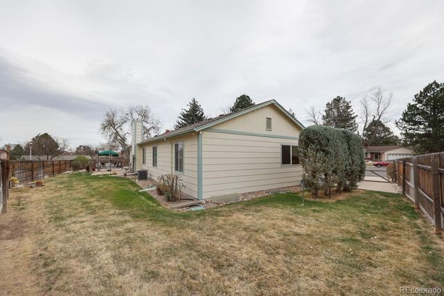 15681 E Jefferson Avenue, Aurora, CO 80013