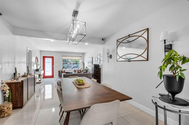 302 NW 100th Street, Miami, FL 33150