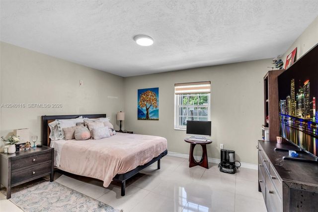302 NW 100th Street, Miami, FL 33150
