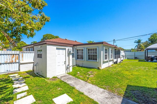 302 NW 100th Street, Miami, FL 33150