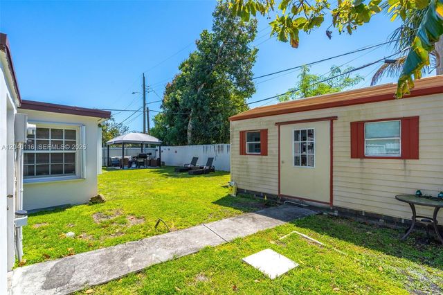 302 NW 100th Street, Miami, FL 33150