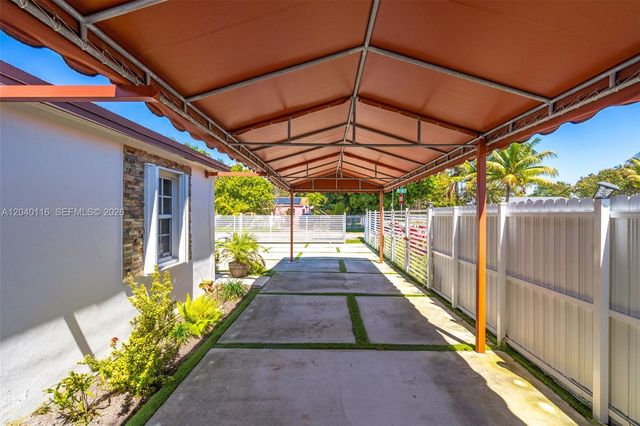 302 NW 100th Street, Miami, FL 33150