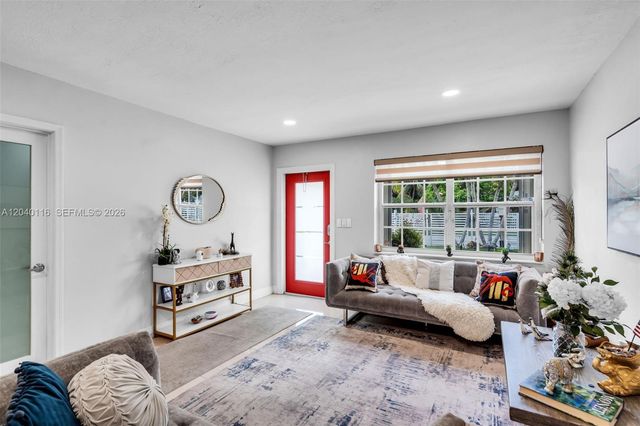 302 NW 100th Street, Miami, FL 33150