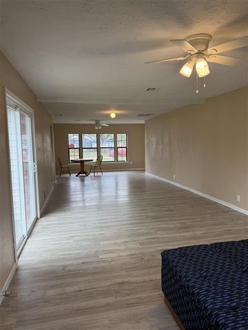 1605 15th Street, Lake Charles, LA 70601