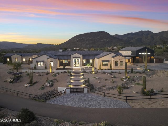 7632 E Grapevine Road, Cave Creek, AZ 85331